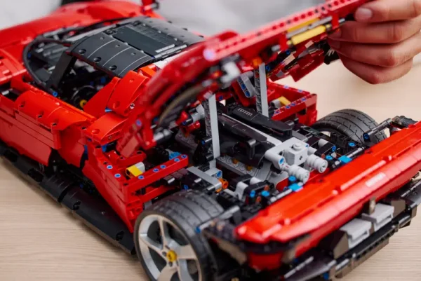 LEGO Ferrari Daytona SP3 42143 Lodër | Building Toy 9